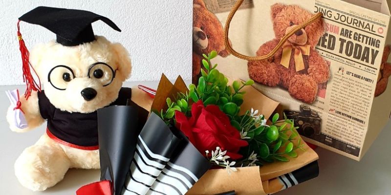 Gấu Bông Tốt Nghiệp - Ý Nghĩa Và Các Mẫu Thịnh Hành Hiện Nay